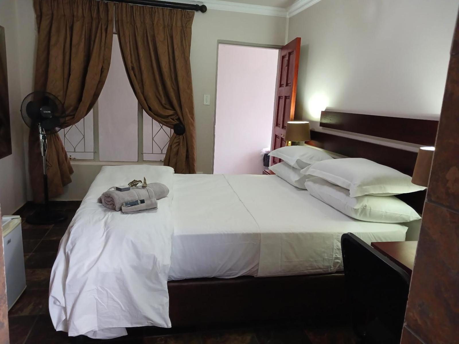 Blue Sky Manor Hotel Roodepoort Ruang foto